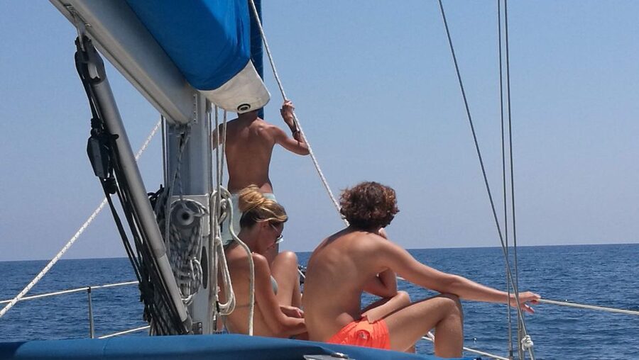 Barcelona: Sailing Trip with Drinks and Snacks - Key points to know before you book
