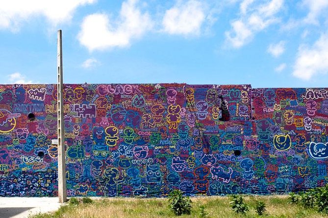 Barcelona Street Art and Graffitti Bicycle Tour - From Carrer dels Escudellers to the beach