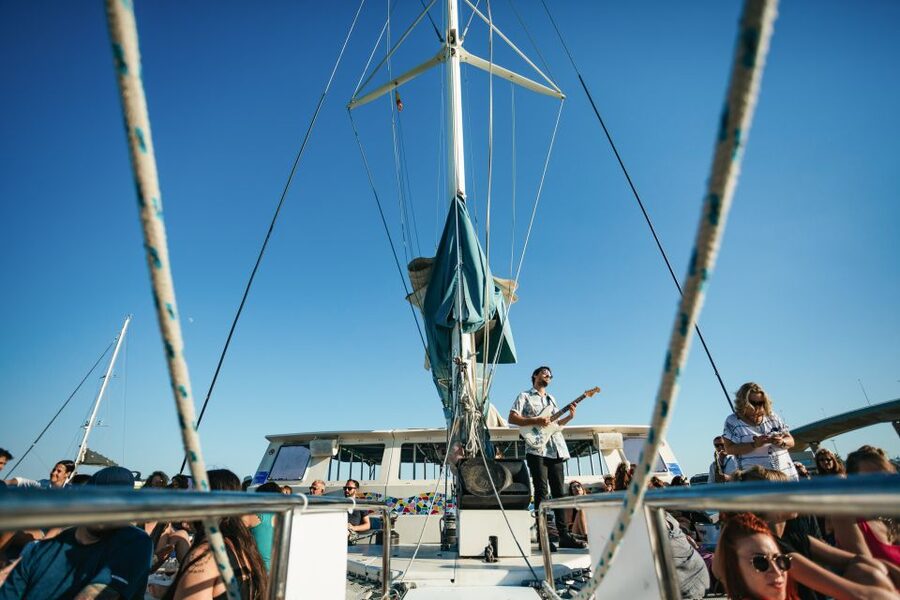 Barcelona: Sunset Catamaran Cruise with Live Music - Comfort, clothing, and the sea breeze