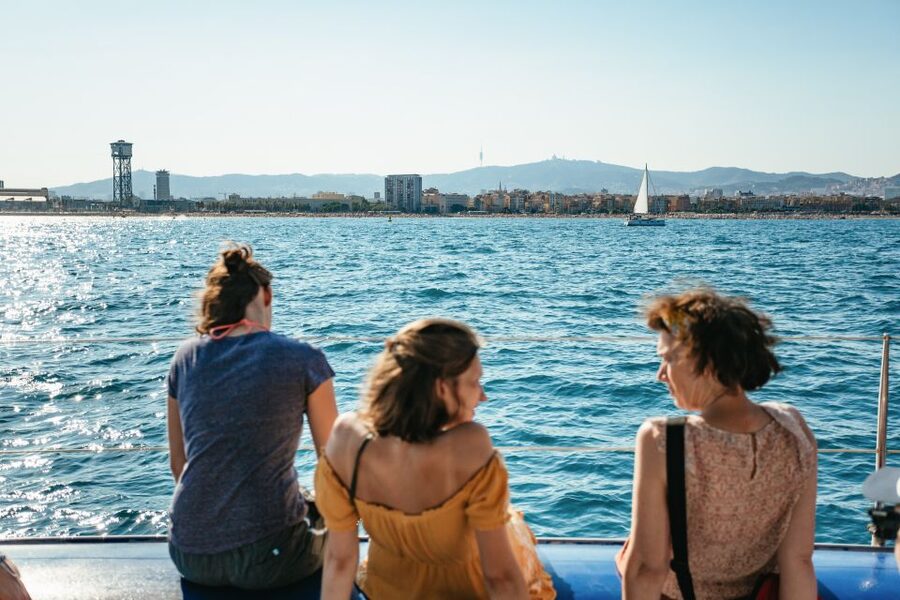 Barcelona: Sunset Catamaran Cruise with Live Music - Booking advice for the best evening