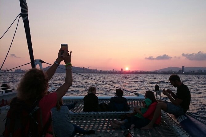 Barcelona Sunset Live Jazz Music Cruise - Comfort, space, and the question of crowding
