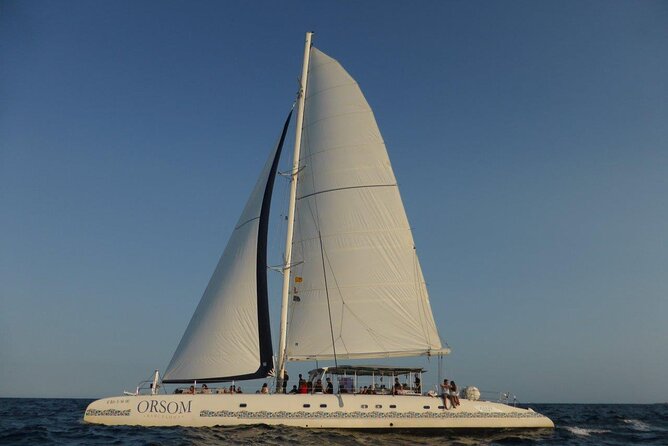 Barcelona Sunset Live Jazz Music Cruise - Staying warm after sunset