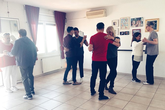 Barcelona Tango Lesson, where passion meets fun - Sunset drinks on the patio or rooftop