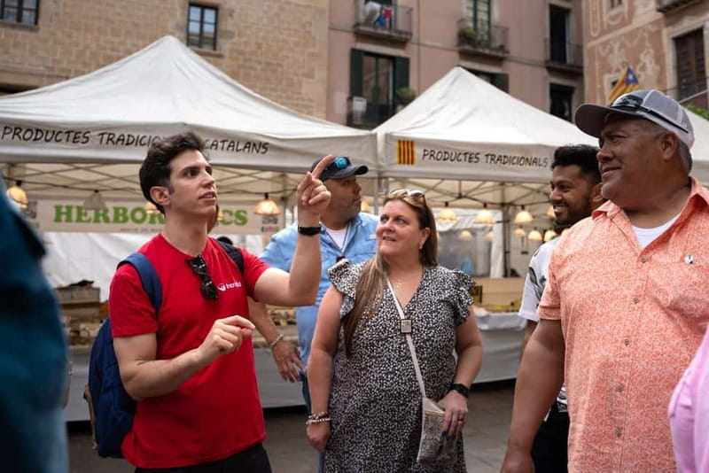 Barcelona: Tapas and Drinks Tour of Old Town - Barcelona Cathedral and the final vermouth stop