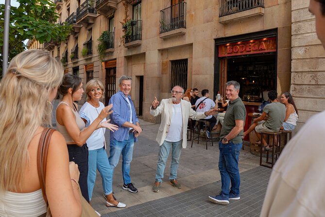 Barcelona Tapas and Wine Experience Small-Group Walking Tour - What the guides add to the meal