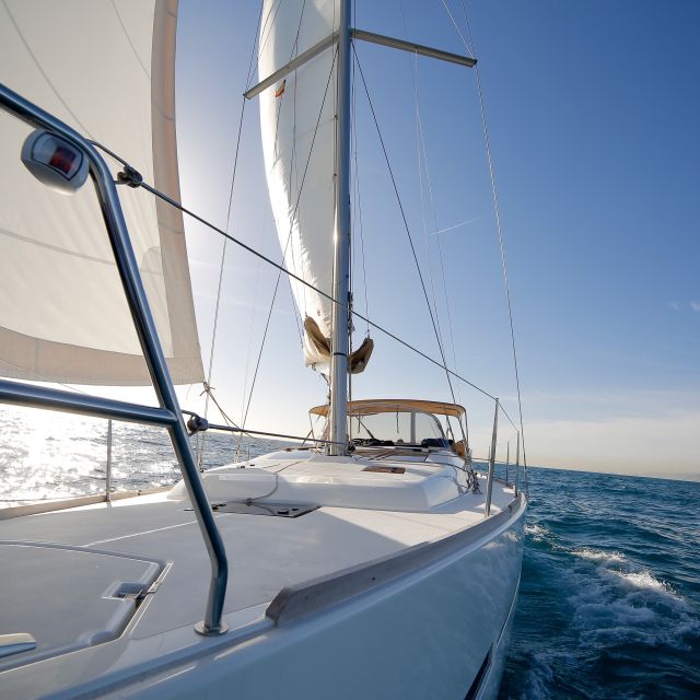 Barcelona: Two-Hour Midday or Sunset Sailing Cruise - What the crew adds