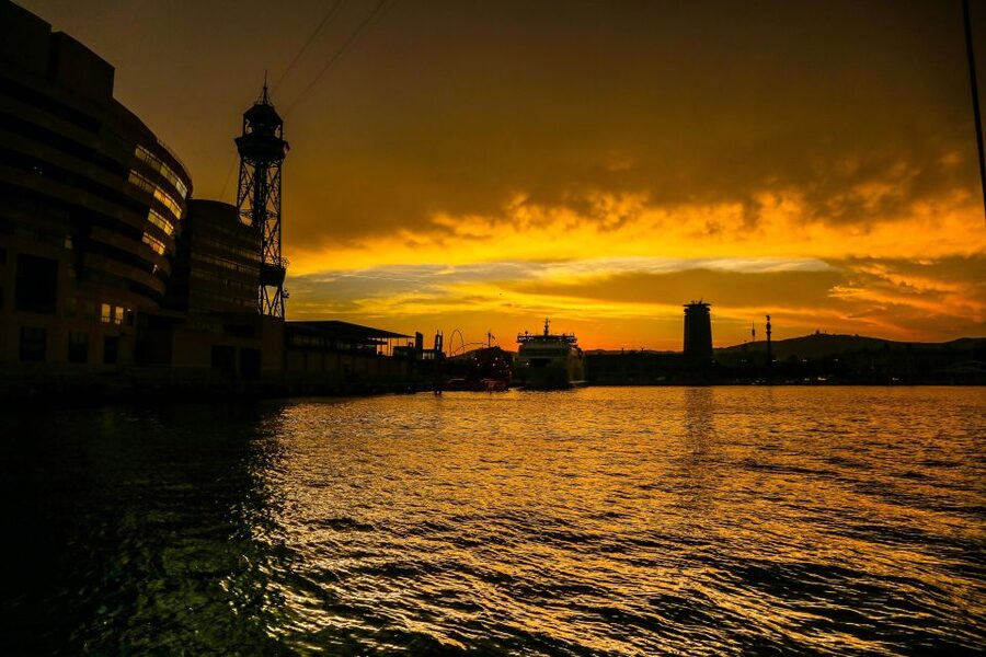 Barcelona: Unique Sunset Sailing Tour with Tapas & Open Bar - Sunset, music, and the changing mood on board