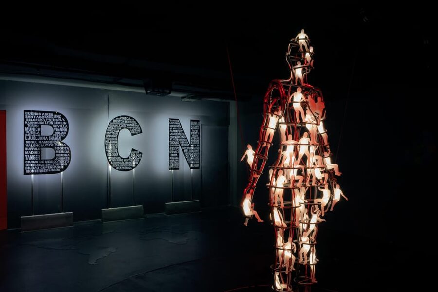 Barcelona: White Rabbit Catalonia's Top Immersive Experience - The cube and infinity room provide the big visual moments