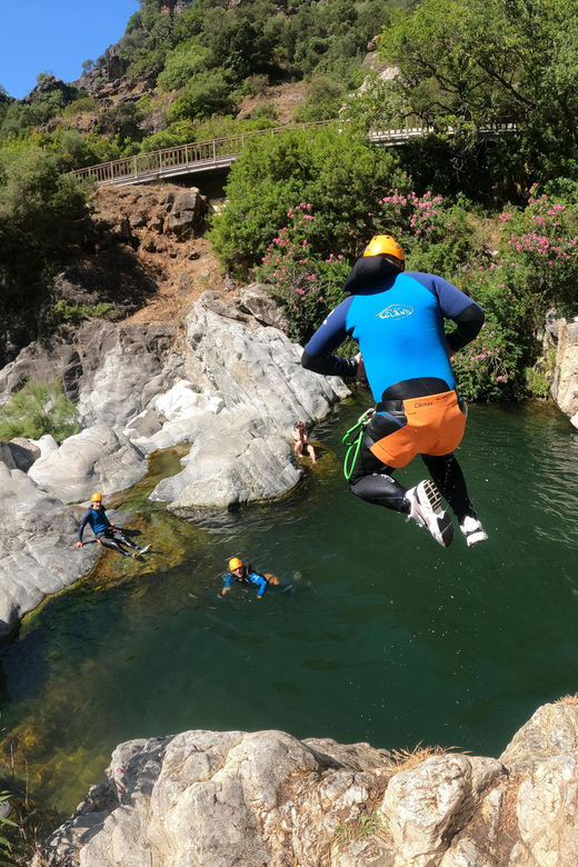 Benahavís: Canyoning Guided Tour at Guadalmina River - Optional jumps, including the 5-meter drop