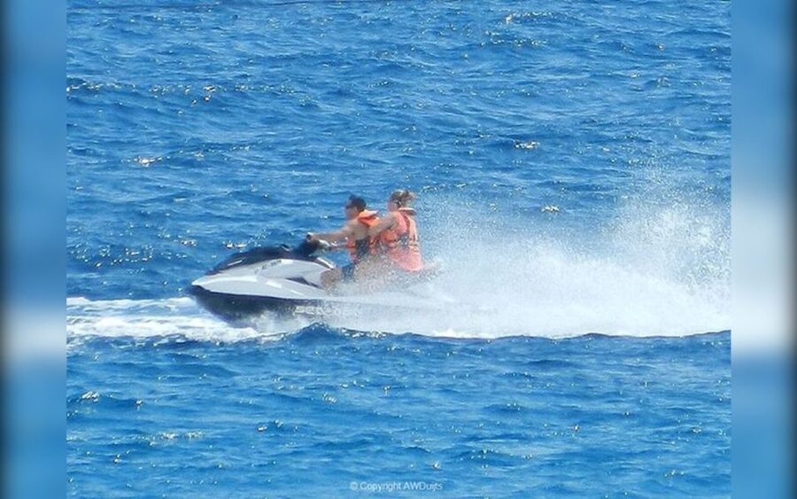 Benidorm: Jet Ski Tour with Instructor - How fast and physical is the ride?