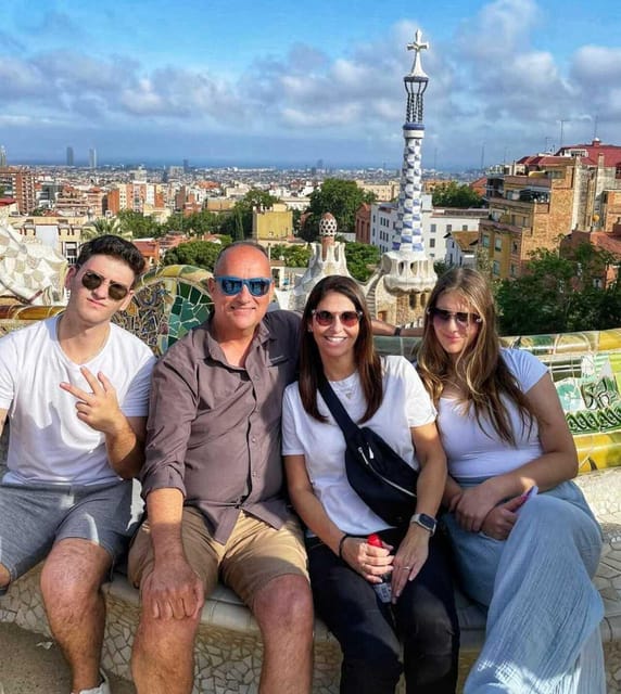 Best of Barcelona: Sagrada Familia & Park Guell with Pickup - How the guides shape the experience