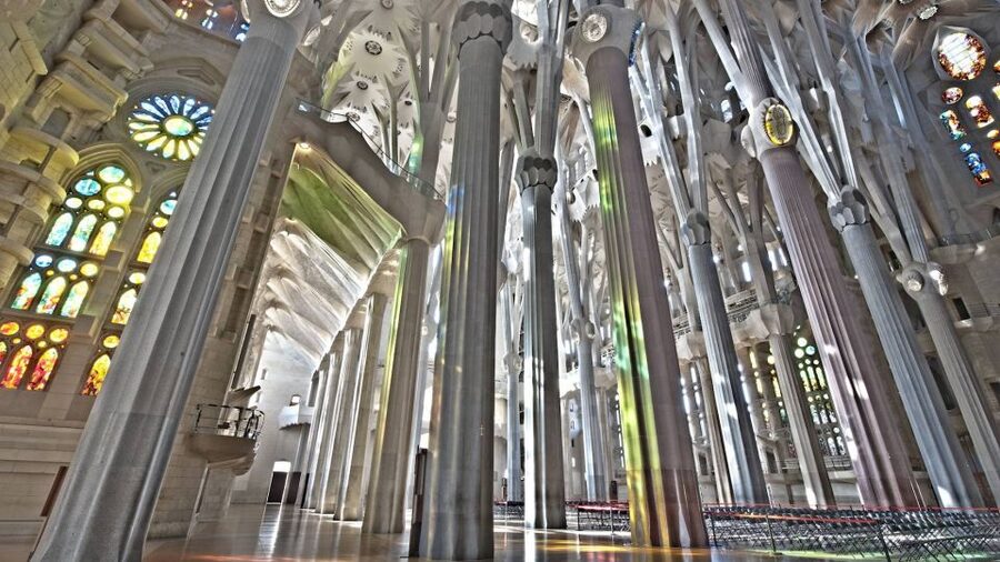 Best of Barcelona: Sagrada Familia & Park Guell with Pickup - Montjuïc and the Mirador del Alcalde views
