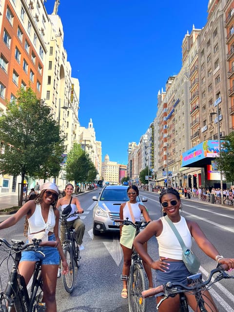 Best of Madrid: 3-Hour Guided Bike Tour in Small Groups - Starting at Rent&Roll on Calle de Felipe IV