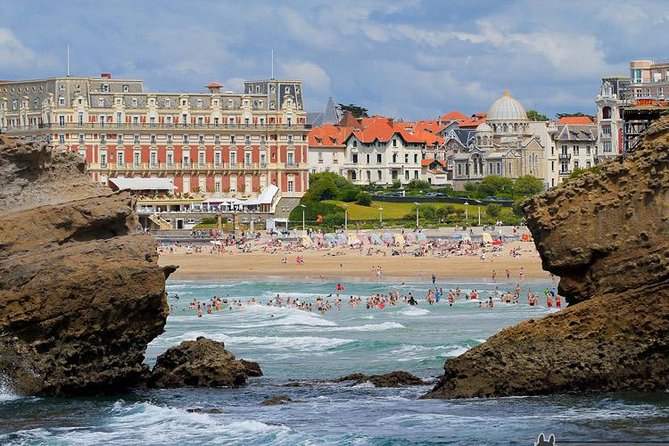 Biarritz and French Coast tour from San Sebastian or Bilbao - Bayonne: the cultural center of the route