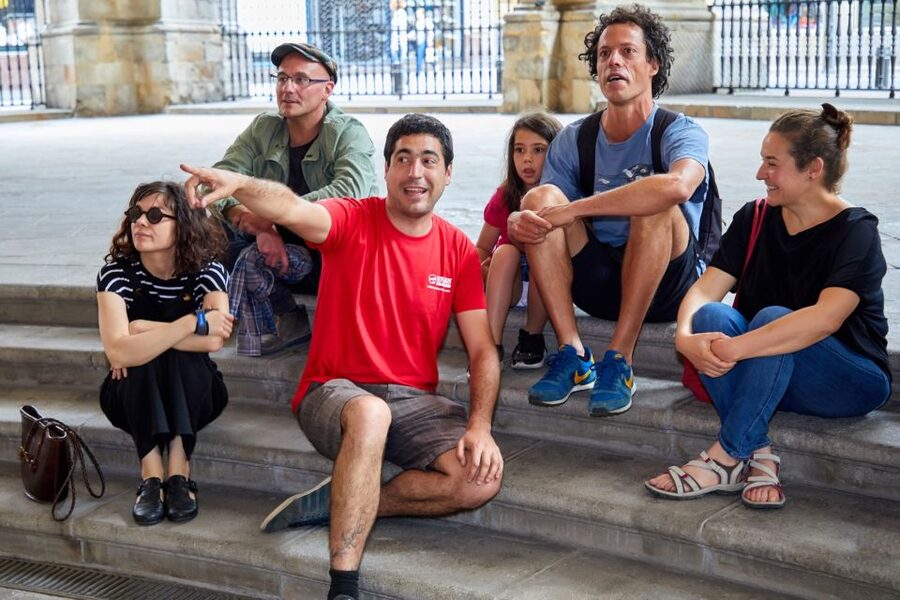 Bilbao: Exclusive Food & Wine Tasting Tour with Local Guide - Who should book this Bilbao food walk?