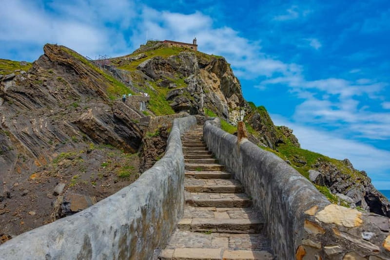Bilbao: Gaztelugatxe, Bermeo, Mundaka, Gernika, & Wine Tour - Bermeo shows the working side of the Basque coast