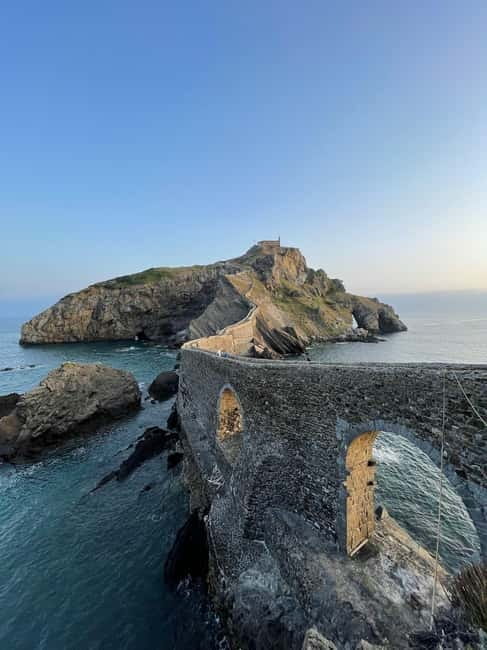 Bilbao: Gaztelugatxe, Bermeo, Mundaka, Gernika, & Wine Tour - Gernika connects the day to Basque history