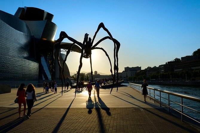 Bilbao: Guggenheim Like Never Before: VIP Access. Small Group.Top - The first 30 minutes: Gehry from the outside