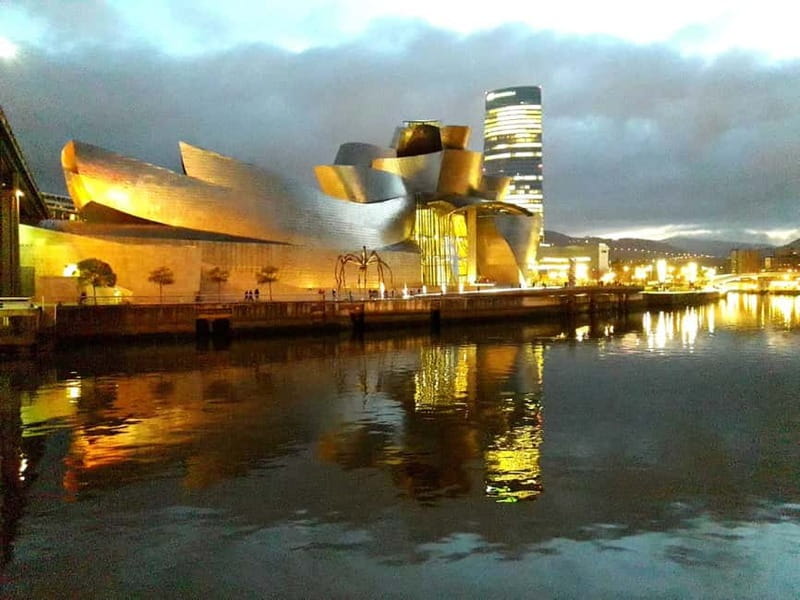 Bilbao: Guggenheim Museum Tour with Skip-the-Line Tickets - Cancellation and flexible booking