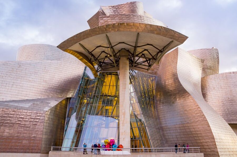 Bilbao: Private & Exclusive Guggenheim Museum Guided Tour - Richard Serra’s Eight Giant Works