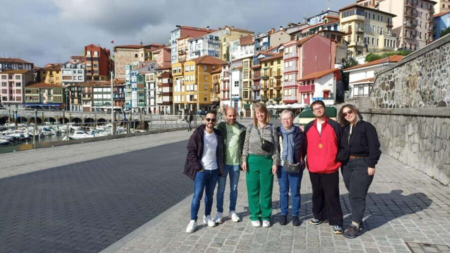 Bizkaia Bridge, Gaztelugatxe, Bermeo and Gernika from Bilbao - What the guides add