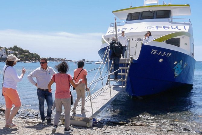 Boat Trip to Cadaqués from Roses with STOP 1:30h/2H/ in Cadaqués - Who will enjoy this trip most