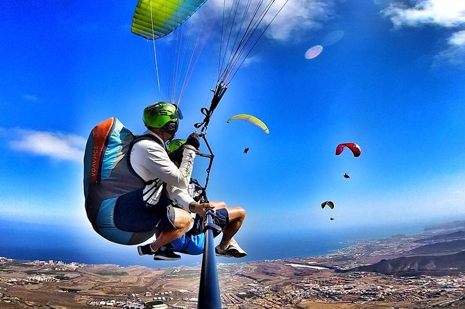 BRONZE tandem paragliding flight in South Tenerife, free pick up - Who will enjoy this most
