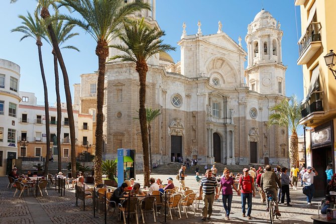Cadiz and Jerez Day Trip from Seville - Cádiz after lunch: three thousand years in a compact center