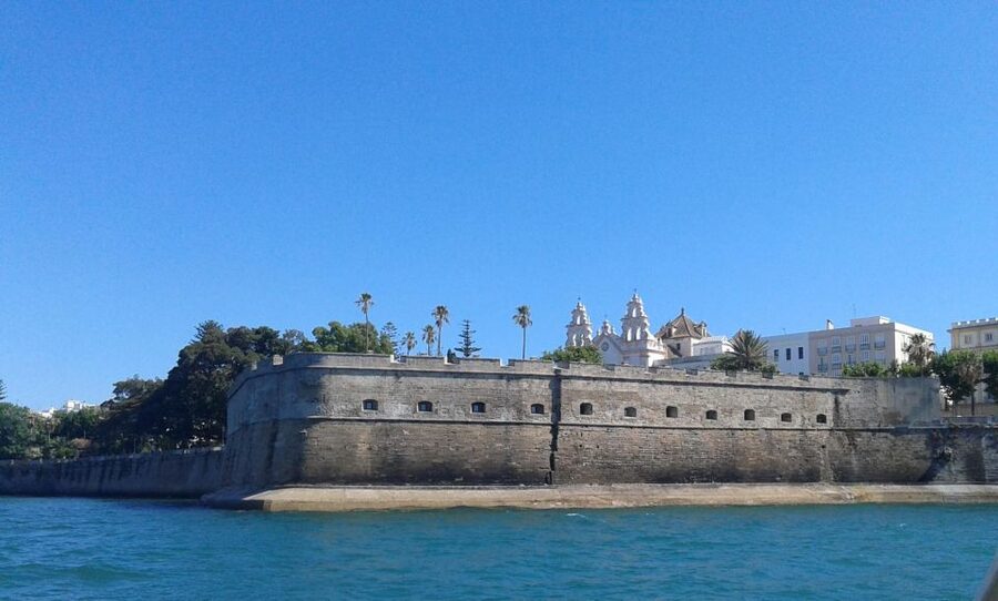 Cádiz: Bay of Cádiz Catamaran Tour with Host - The northern route: Cádiz’s postcard shoreline
