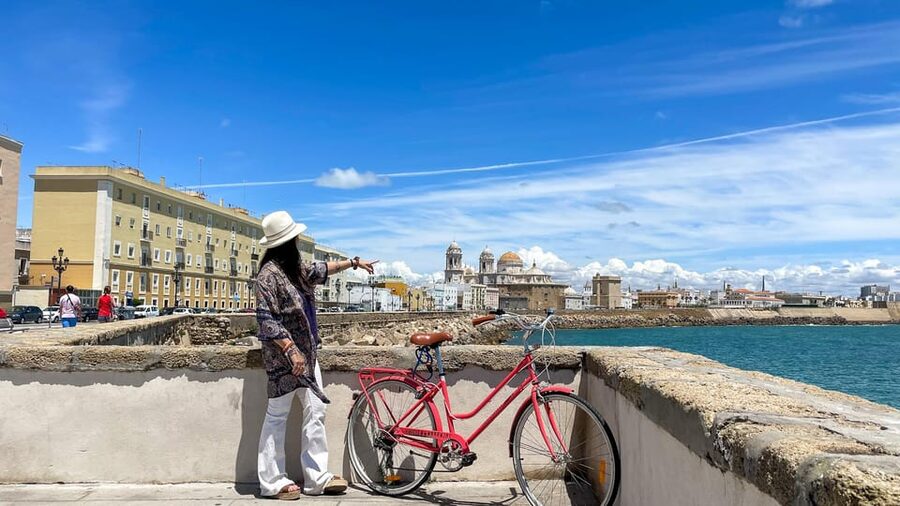 Cadiz: City Bike Tour - Along the beaches and seafront