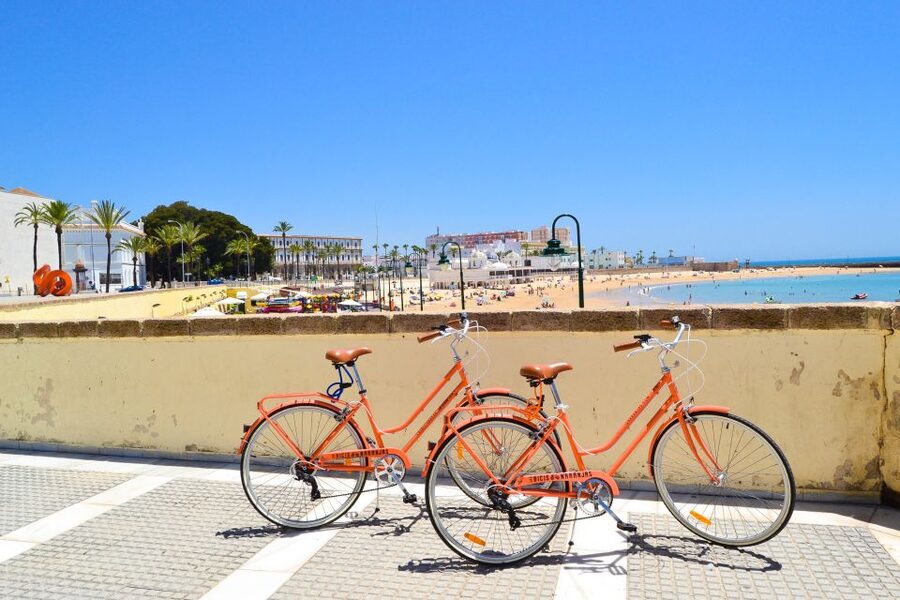 Cadiz: City Bike Tour - Unexpected corners and local city life