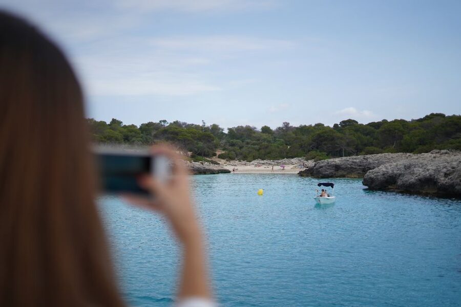 Cala'n Bosch: 2-Hour Sunset Sightseeing Tour - Should you book the Cala en Bosch sunset cruise?