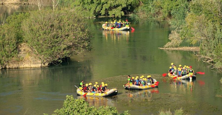 Calasparra: Almadenes Canyon Rafting with Caves and Rock Art - Start with safety, equipment and a little patience