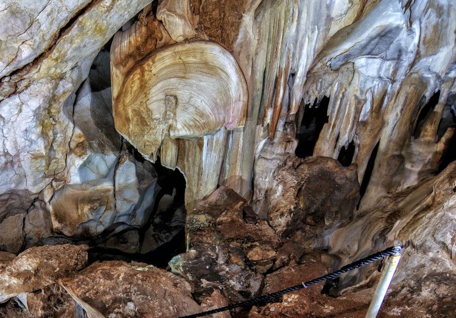 Calasparra: Cueva del Puerto Entry Ticket with Guided Tour - Key points at a glance