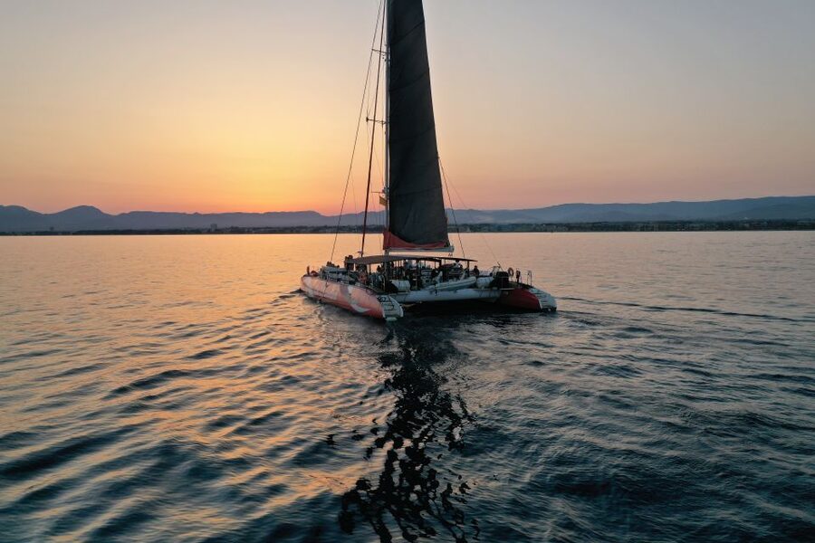 Cambrils: Sunset Catamaran Cruise with Drinks - The first 45 minutes along the Catalan coast