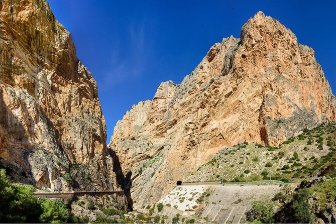 Caminito del Rey Day Trip from Costa del Sol - The chocolate staircase and the gorge viewpoints