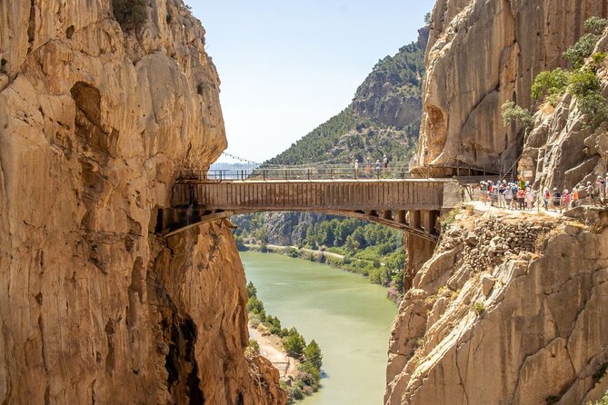 Caminito del Rey Day Trip from Costa del Sol - A short stop in Ardales for breakfast