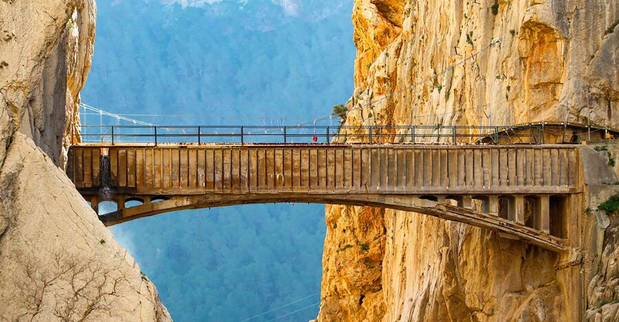 Caminito del Rey: Entry Ticket - The shuttle and the 1.5-kilometer approach