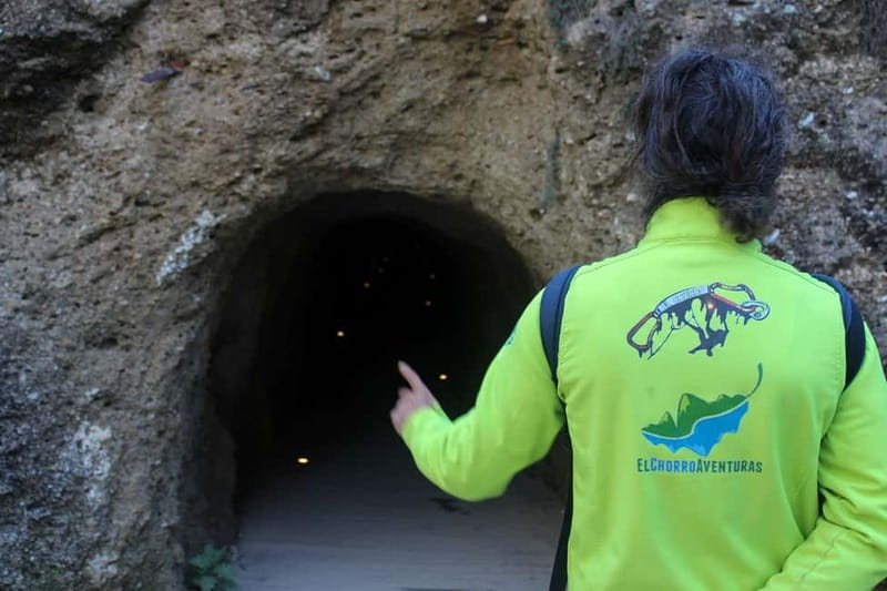 Caminito del Rey from Malaga all included - The breakfast stop at Mesón Carrion Bermejo