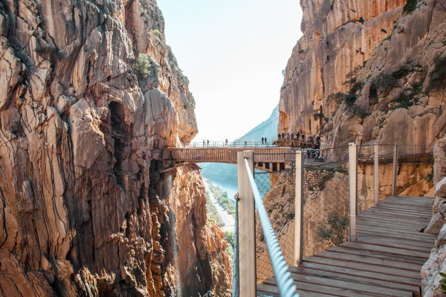 Caminito del Rey: Guided Hiking Tour with Entrance Tickets - The safety briefing and equipment