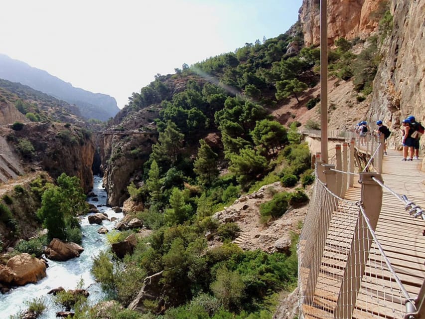 Caminito del Rey: Tour with Official Guide and Drink - Weather, heat, and comfort