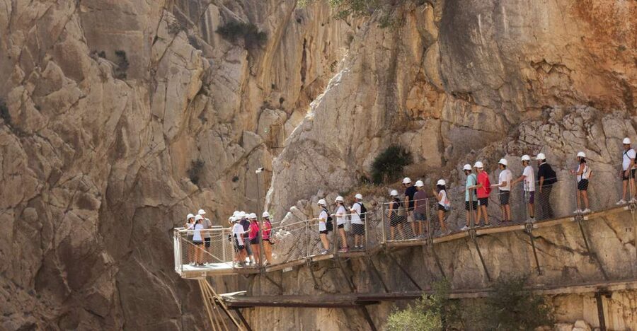Caminito del Rey: Trekking Tour with Hiking Guide - Starting at El Kiosko and Reaching the Gorge