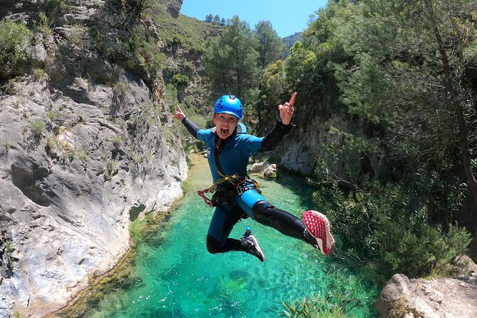 Canyoning Rio Verde from Nerja - The 45-minute hike into the river