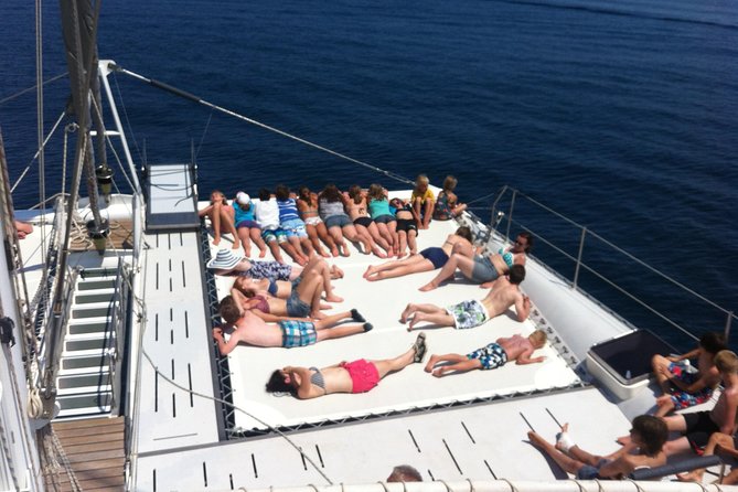 Catamaran ride -Costa Brava with barbecue and drinks. Familiar. - The one-hour sail toward Tossa