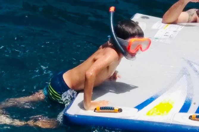Catamaran ride -Costa Brava with barbecue and drinks. Familiar. - Weather, comfort, and practical preparation
