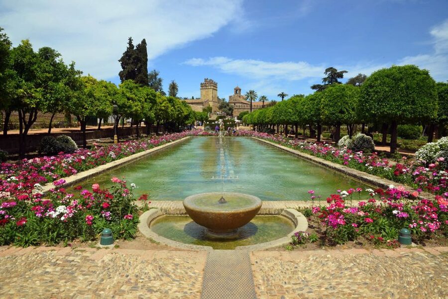 Cordoba: Alcazar Guided Tour and Skip-the-Line Ticket - Orange trees, pools, and fountains in the gardens