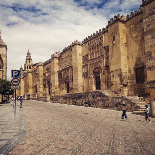 Córdoba Daily Highlights Bike Tour - Around the Mezquita and Jewish Quarter