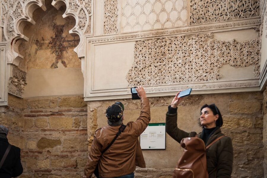 Cordoba: Jewish Quarter and Mosque-Cathedral Guided Tour - Who should book this Córdoba tour?