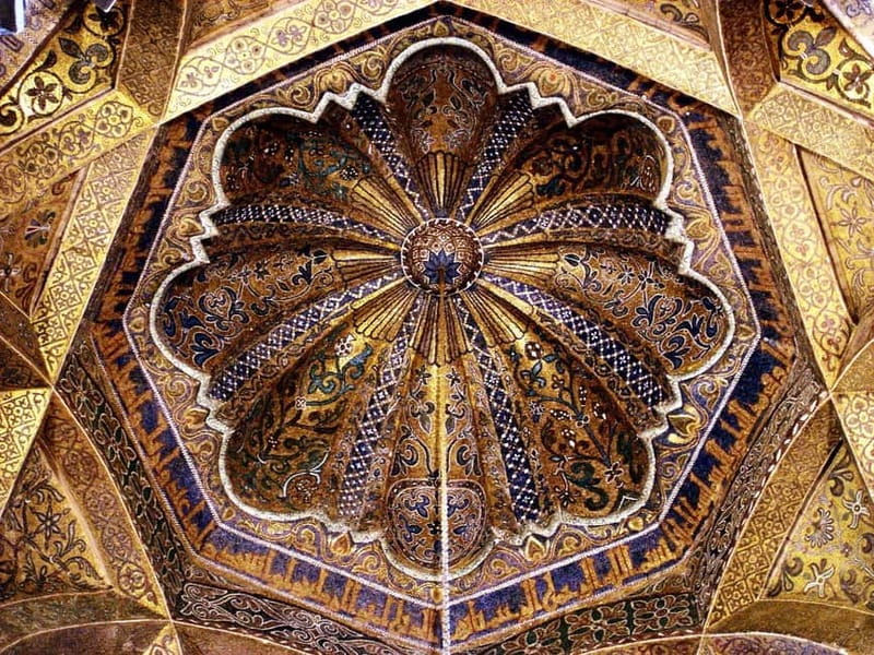 Córdoba: Jewish Quarter, Mosque, and Alcázar Tour - A one-hour walk through the Judería