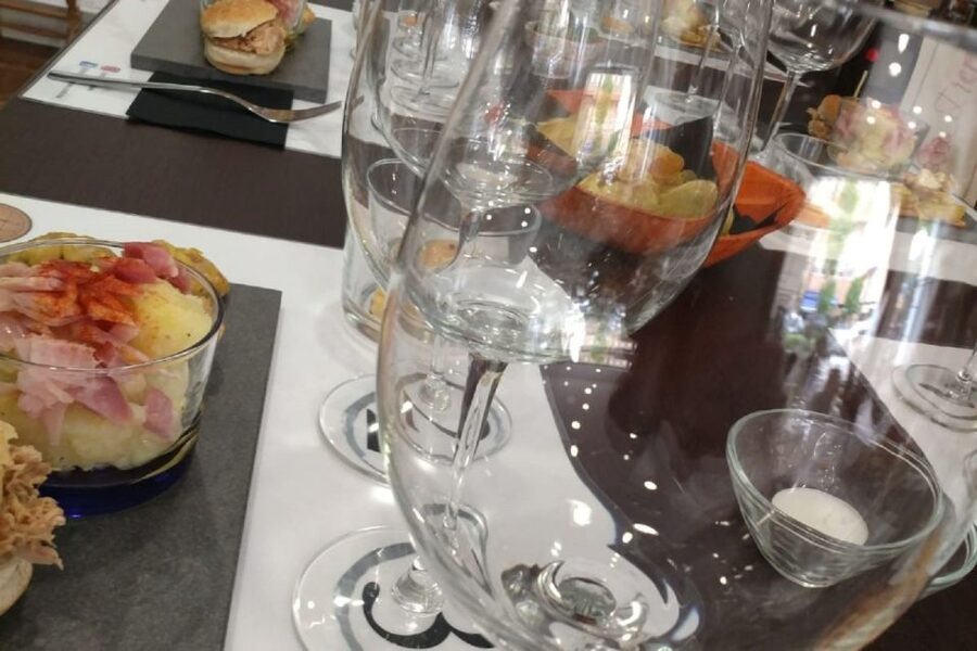 Córdoba: Local Wine Tasting Evening - Is $28 good value for Córdoba?